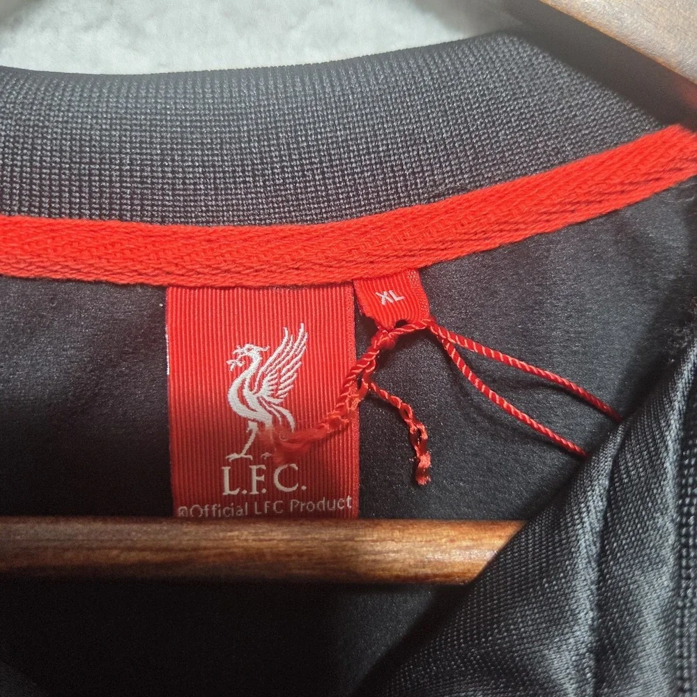Liverpool Football Club Jacket Mens Size XL Black Lightweight Track‎ Sweater